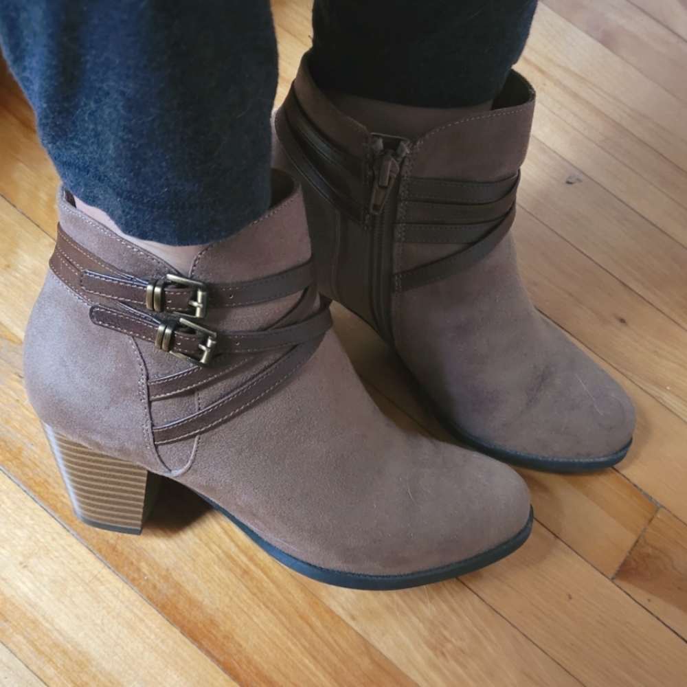 Life Stride Ankle Boots